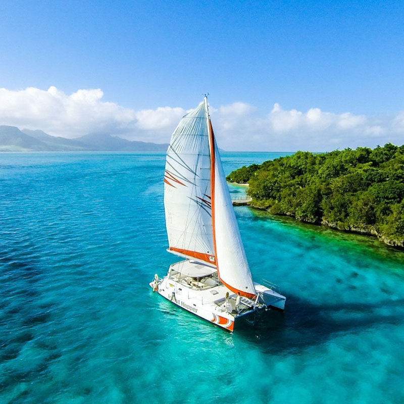 SAILING TOURS